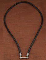 Гайтан из белого золота c кожаным шнурком