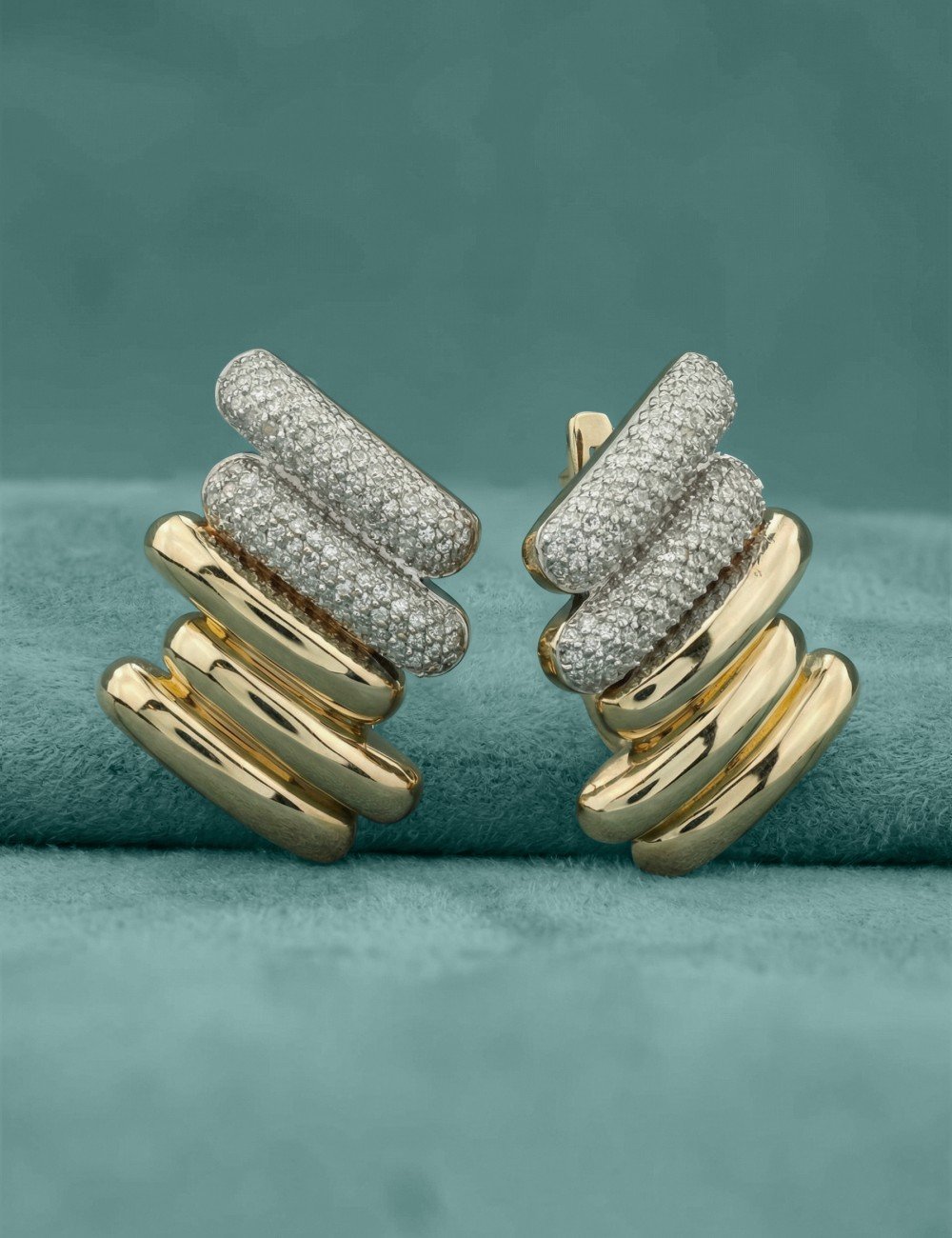 Серьги из лимонного золота c бриллиантами