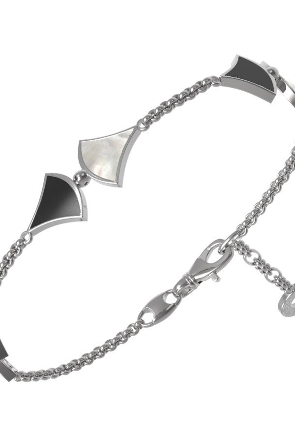 Браслет из белого золота c ониксом и перламутром