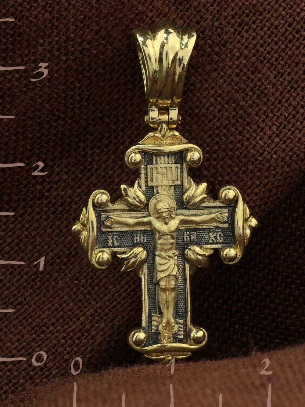 Крест из лимонного золота 585 пробы