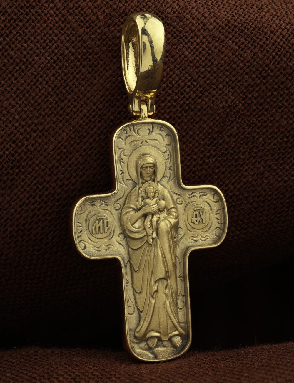 Крест из лимонного золота