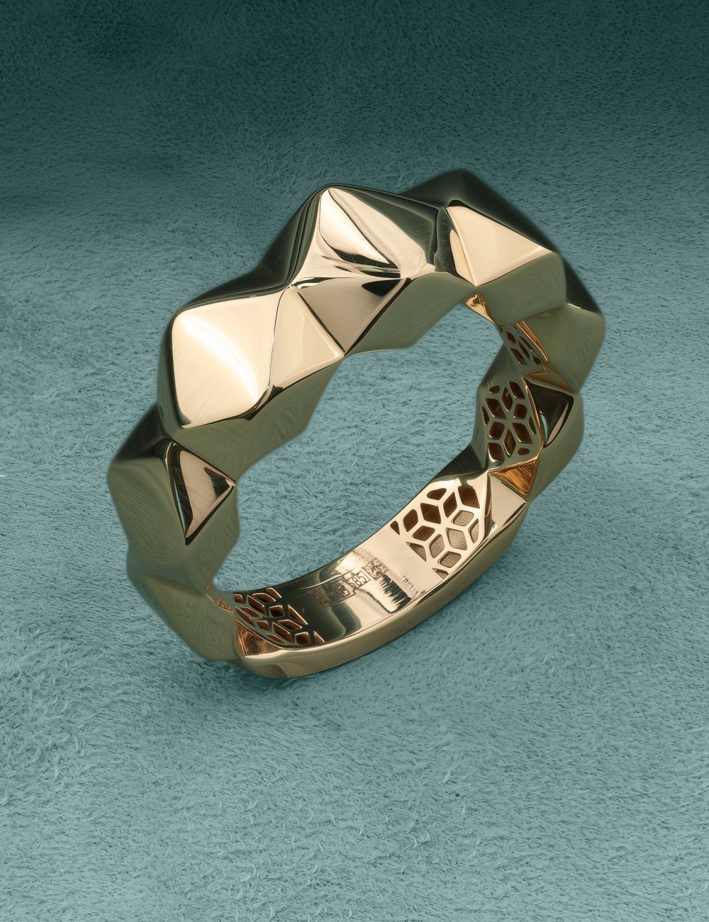 Кольцо из золота