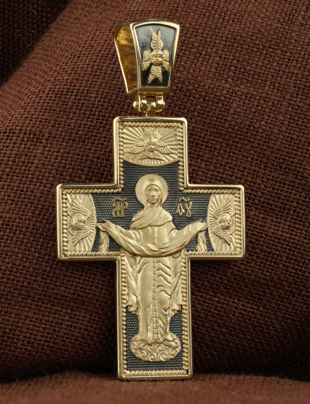 Крест из лимонного золота