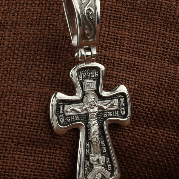 Крест из белого золота 585 пробы