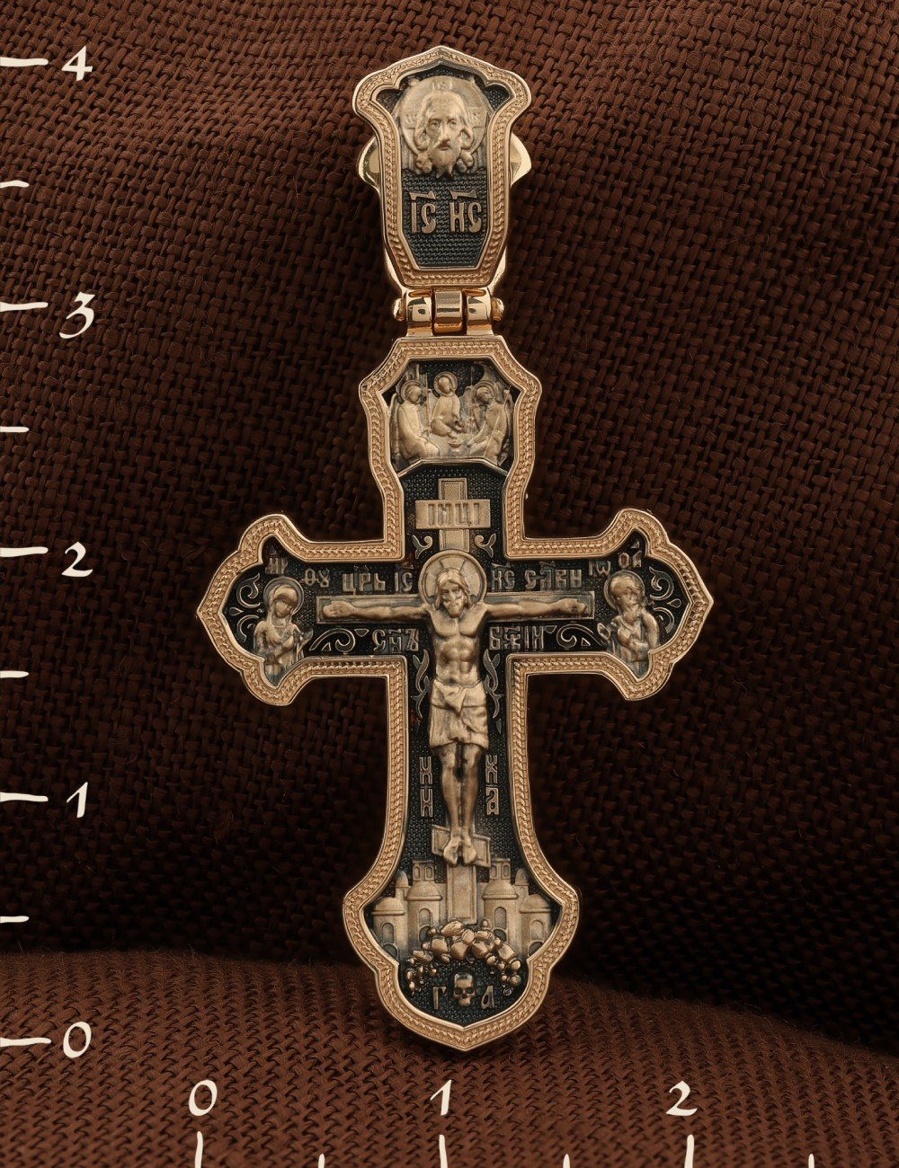 Крест из золота