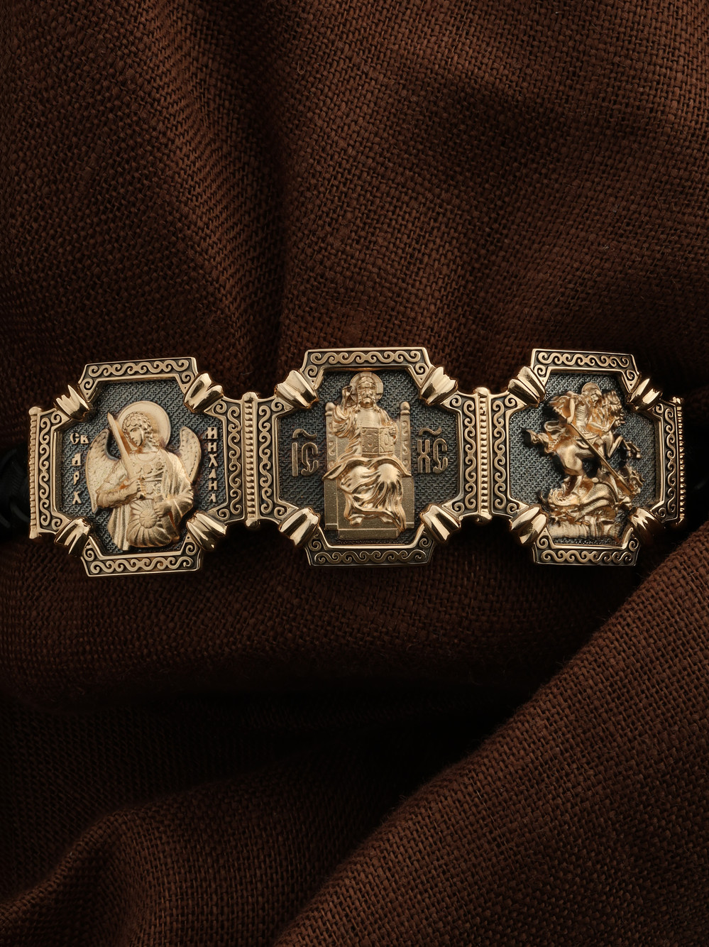 Браслет из красного золота 585 пробы c шнурком