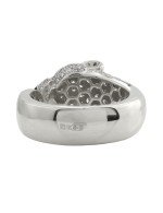 Кольцо из белого золота c бриллиантами, изумрудом и ониксом