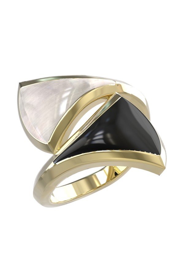 Кольцо из лимонного золота c ониксом и перламутром