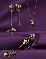 Серьги из золота c бриллиантами и ониксом