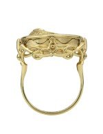 Кольцо из лимонного золота c ониксом и перламутром