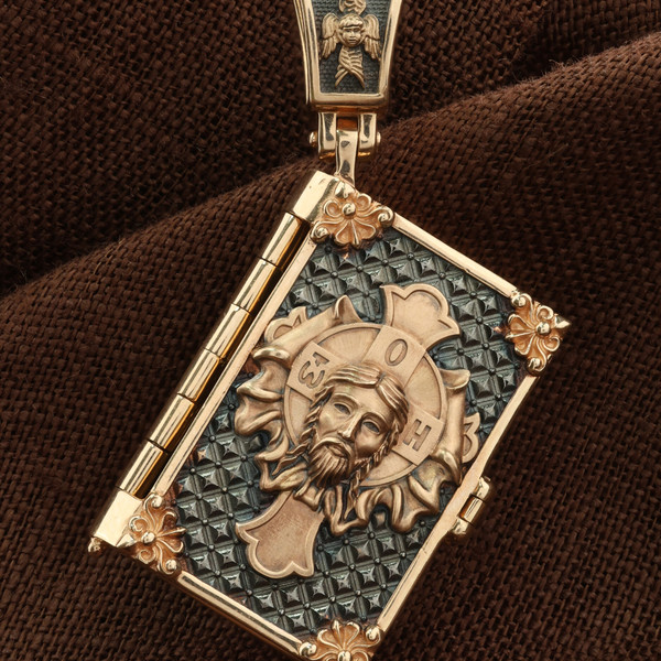 Нательная икона из красного золота 585 пробы