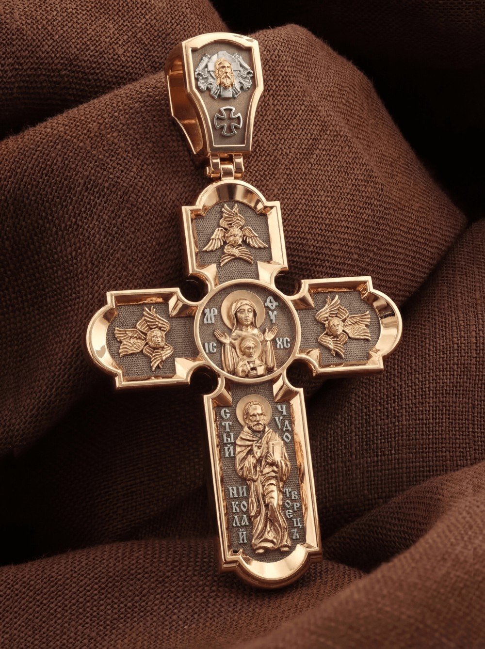 Крест из золота