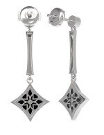 Серьги из белого золота c фианитом и ониксом