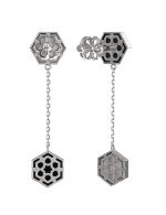 Серьги из белого золота c ониксом и перламутром