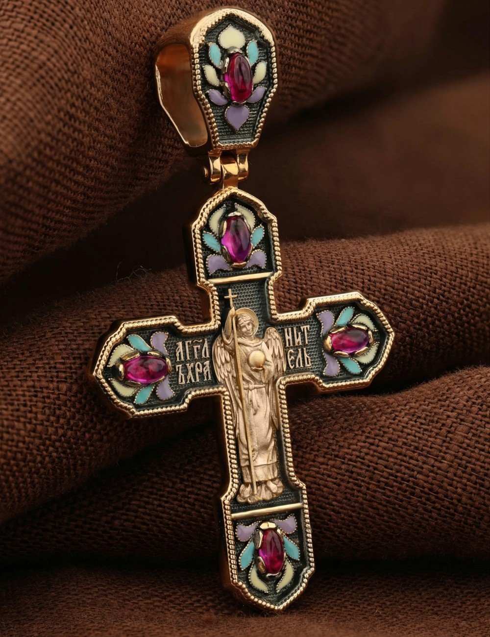 Крест из золота c эмалью и рубином
