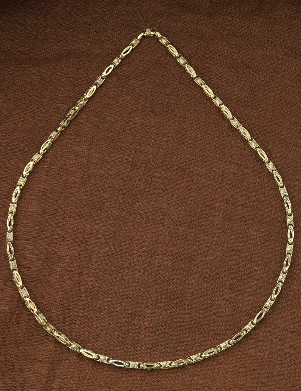 Цепь из лимонного золота