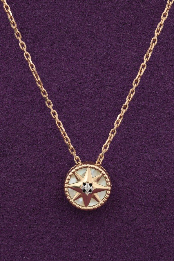 Колье из золота c бриллиантами и перламутром