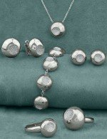 Кольцо из белого золота c бриллиантами