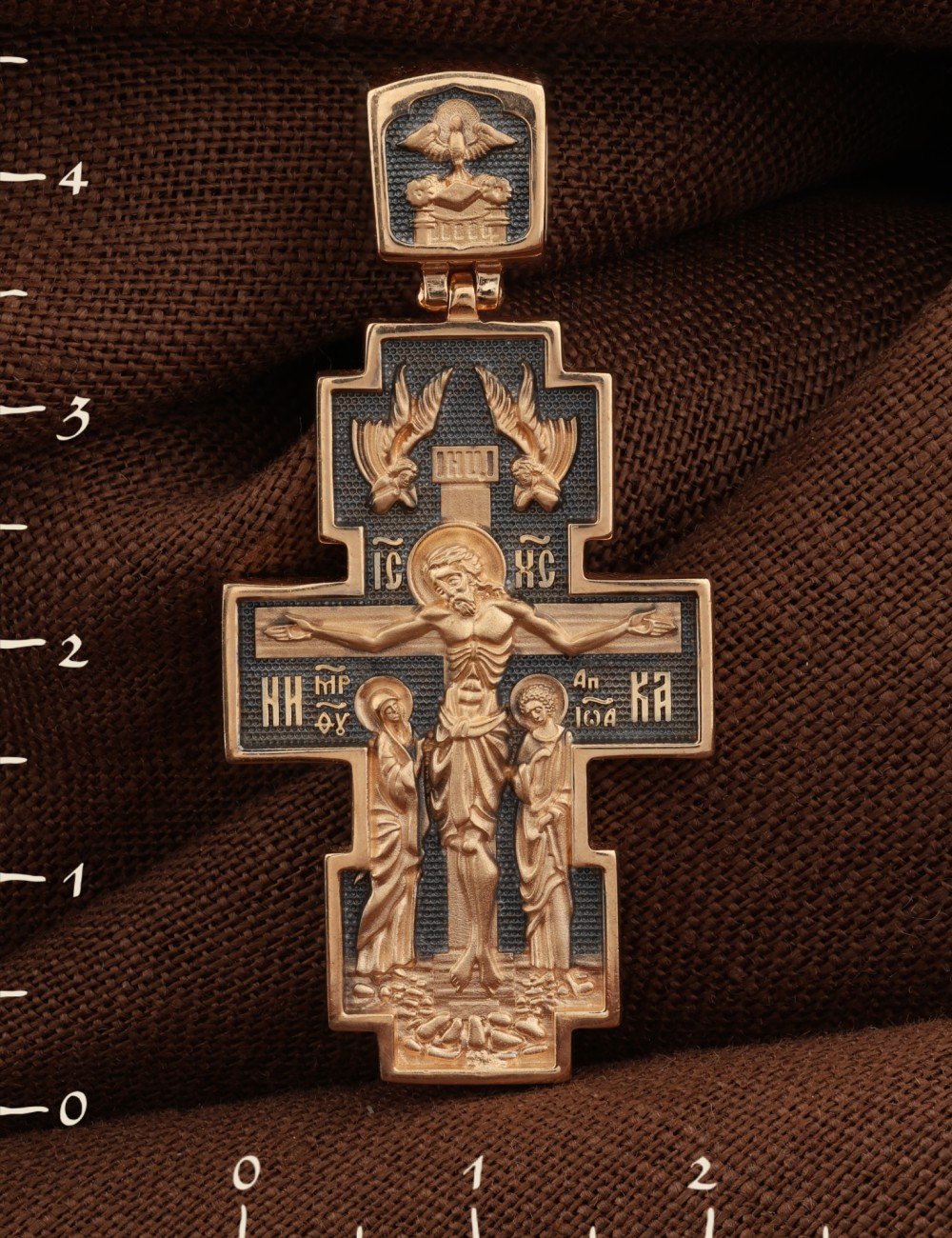 Крест из золота