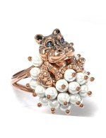 Кольцо из золота c эмалью и жемчугом