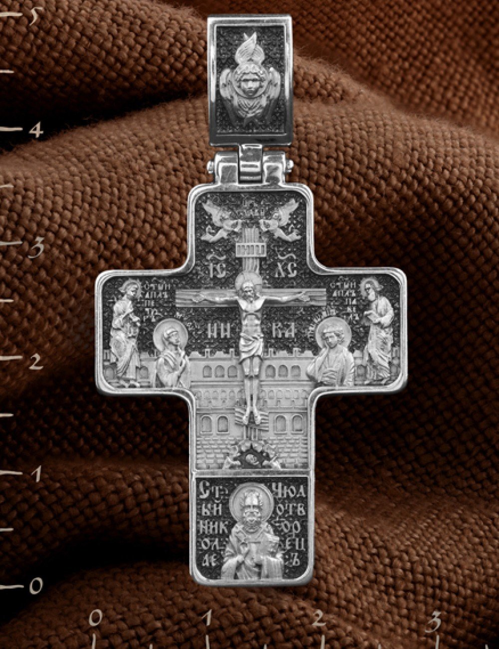 Крест из белого золота