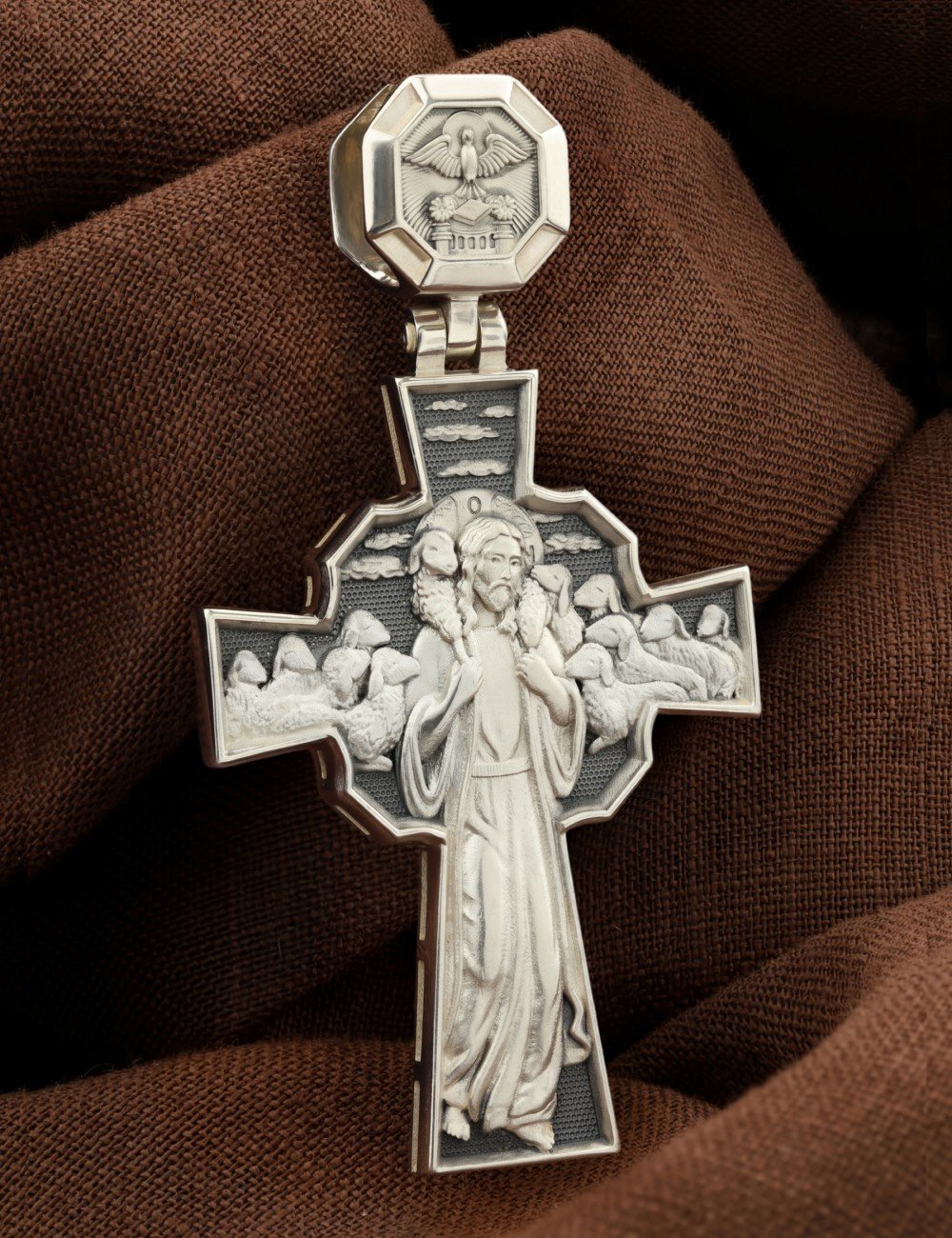 Крест из серебра