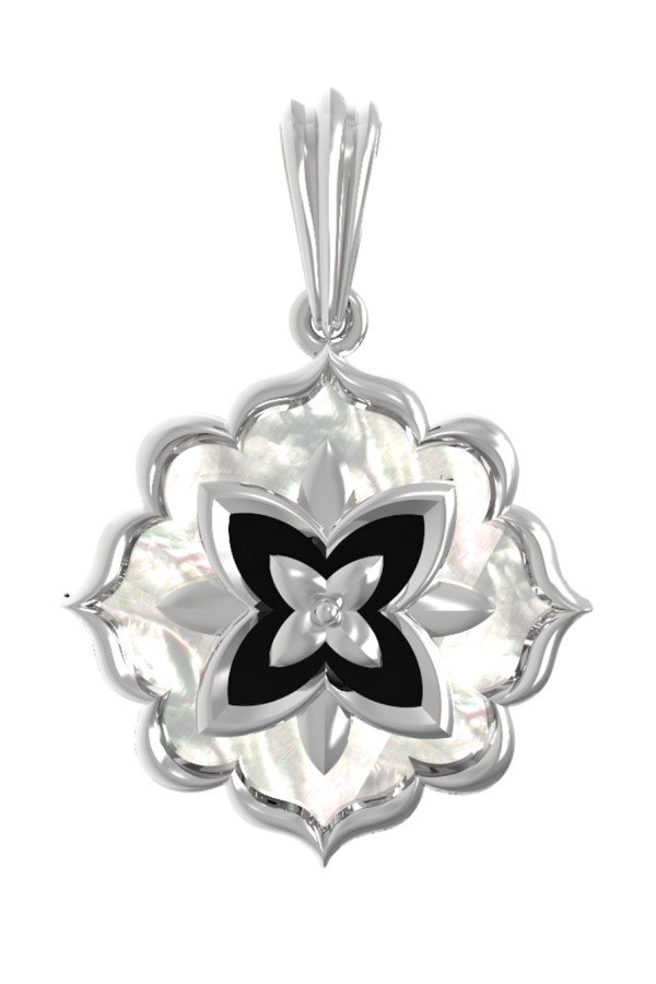 Подвеска из белого золота c ониксом и перламутром