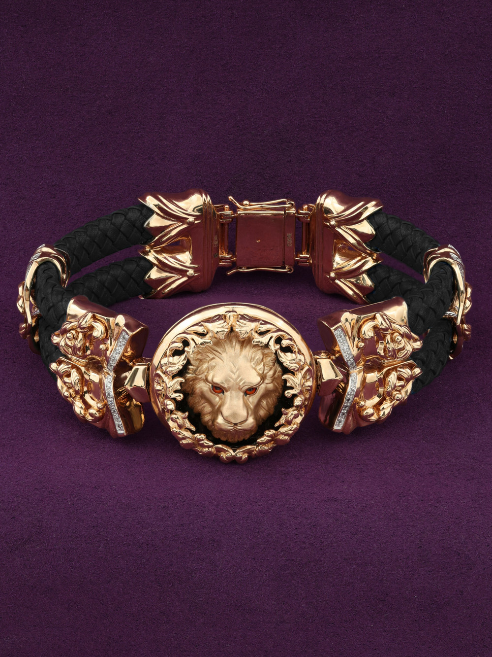 Браслет из красного золота 585 пробы c эмалью, бриллиантами, шнурком и ониксом