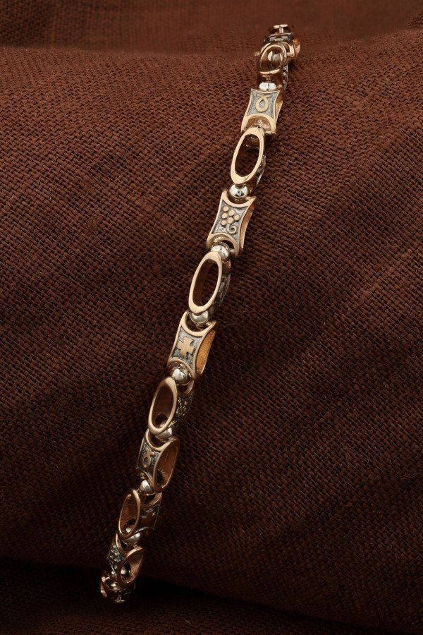 Браслет из золота