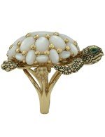 Кольцо из лимонного золота c эмалью и перламутром