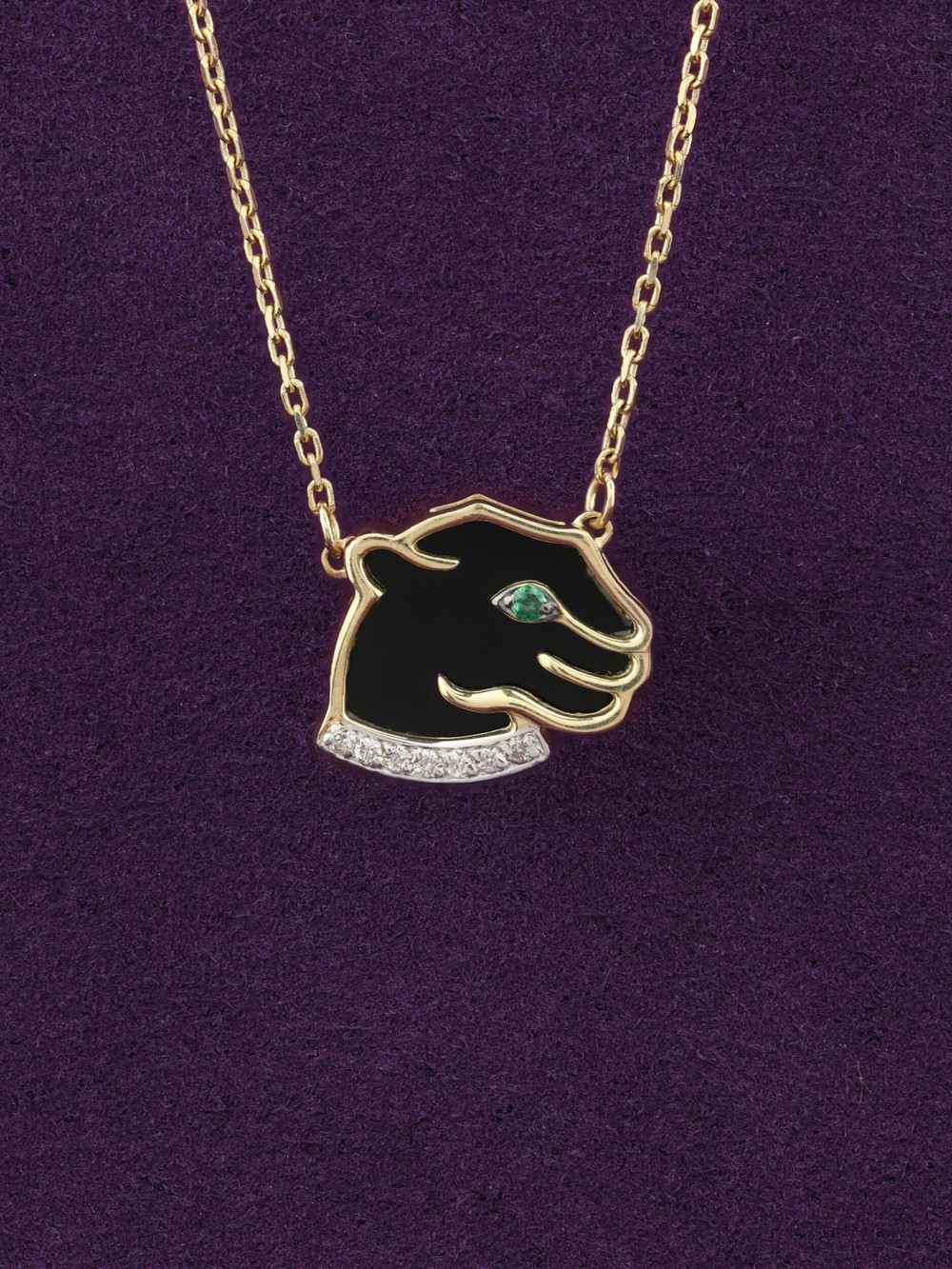 Колье из лимонного золота 585 пробы c бриллиантами, изумрудом и ониксом