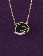 Колье из лимонного золота c бриллиантами, изумрудом и ониксом