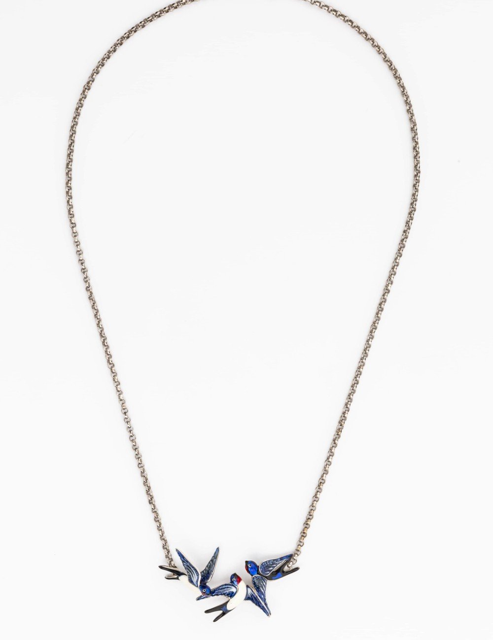 Колье из белого золота c эмалью