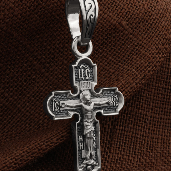 Крест из белого золота 585 пробы