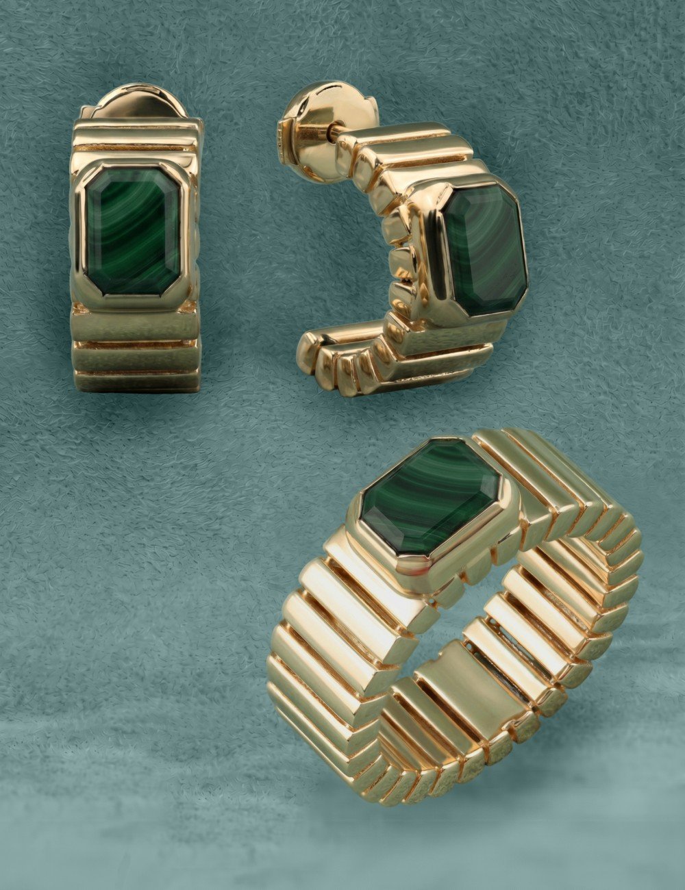 Серьги из золота c малахитом