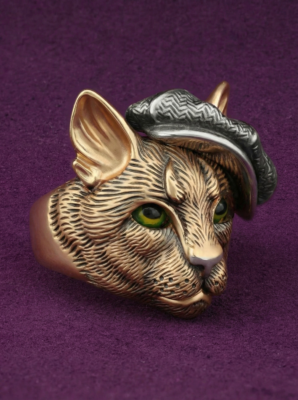 Кольцо из красного золота 585 пробы c эмалью