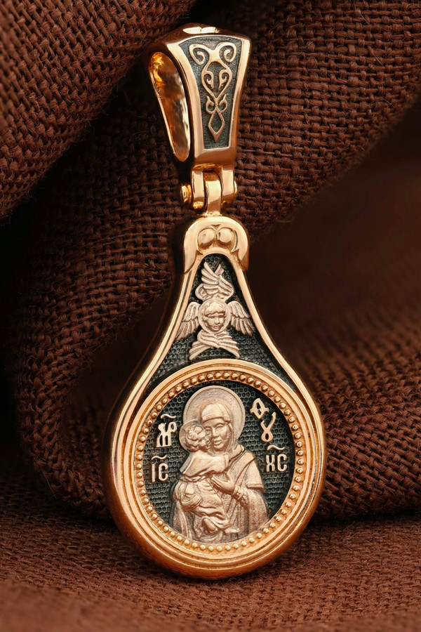 Нательная икона из красного золота 585 пробы