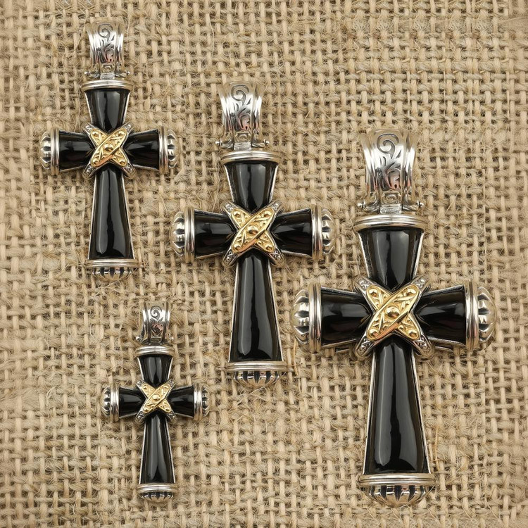 Крест из серебра 925 пробы и золота 750 пробы c ониксом и рубином