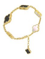 Браслет из лимонного золота c ониксом и перламутром