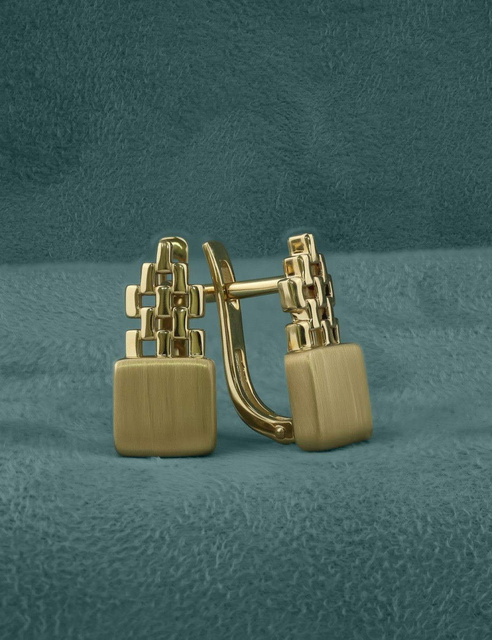 Серьги из лимонного золота