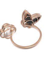 Кольцо из золота c ониксом и перламутром