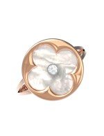 Кольцо из золота c бриллиантами и перламутром