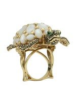 Кольцо из лимонного золота c эмалью и перламутром