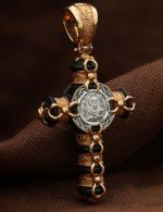 Крест из золота c ониксом