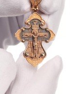 Крест из золота