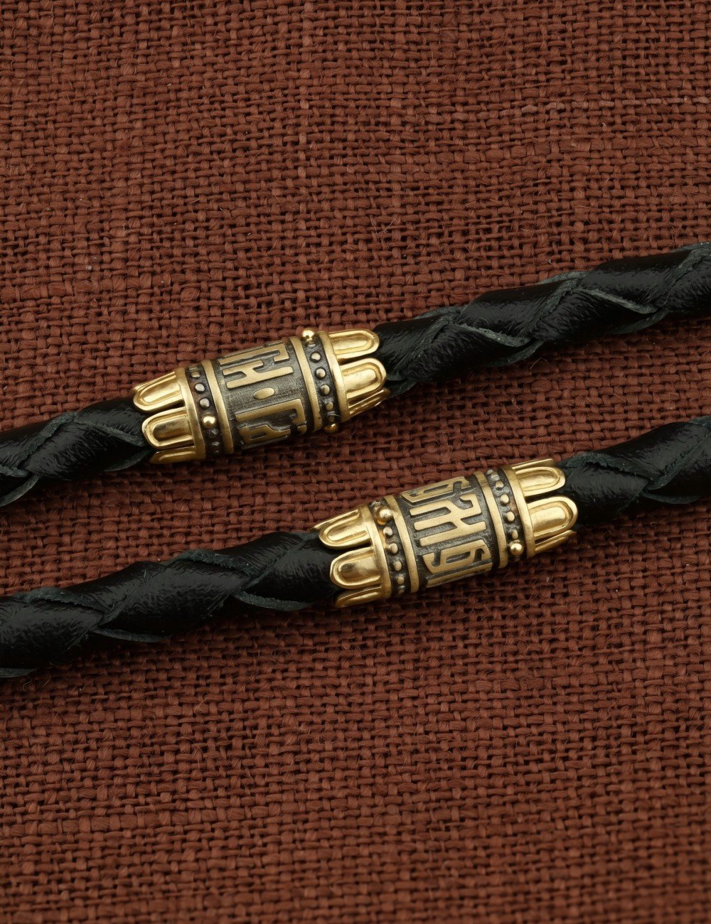 Гайтан из лимонного золота c кожаным шнурком