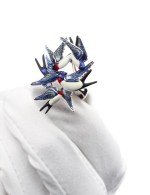 Кольцо из белого золота c эмалью