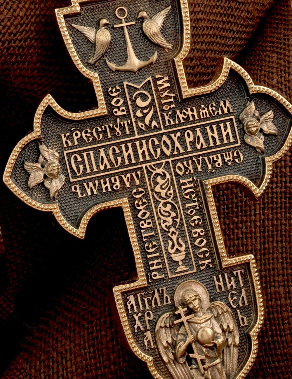 Крест из золота
