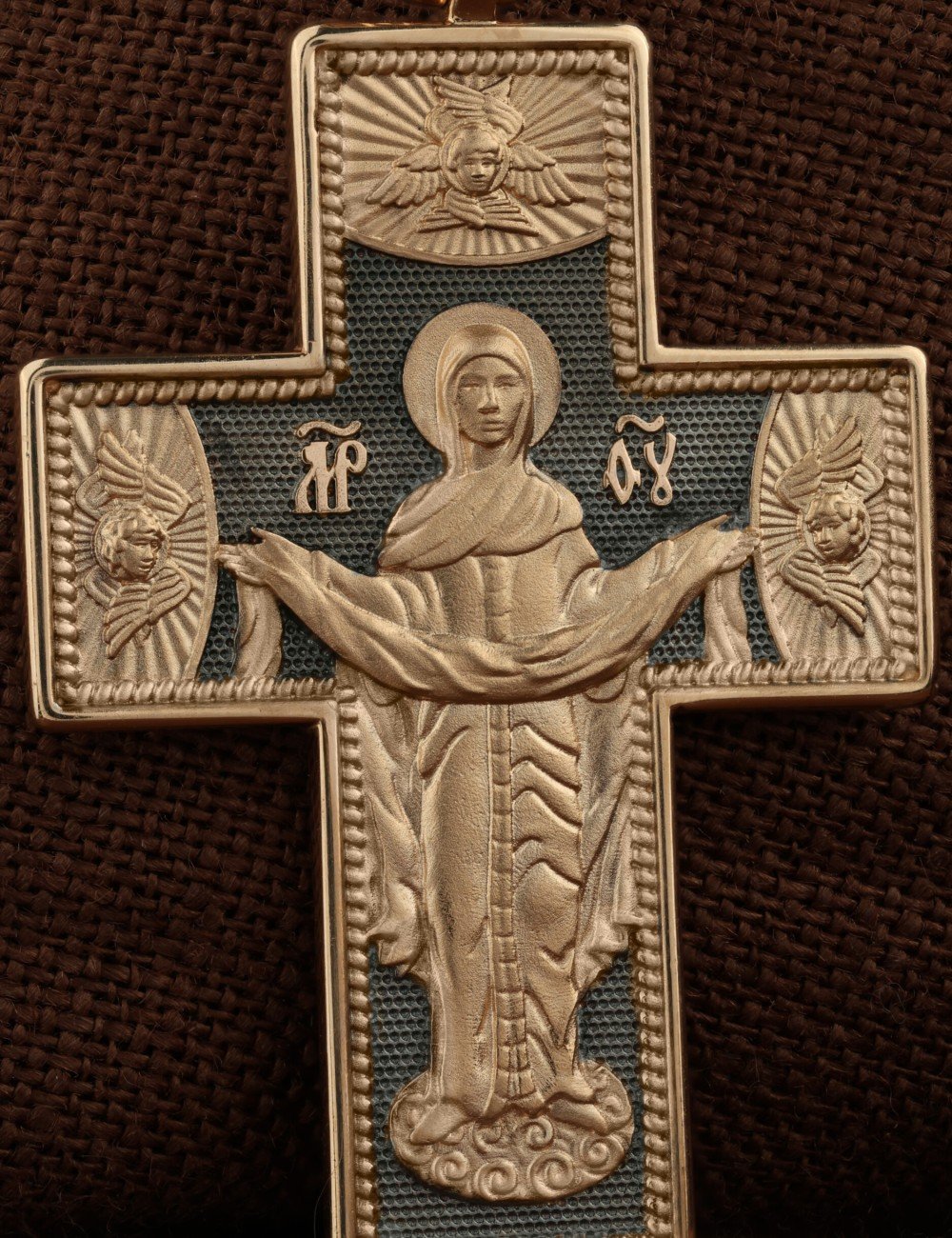 Крест из золота