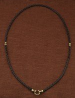 Гайтан из зелёного золота c кожаным шнурком